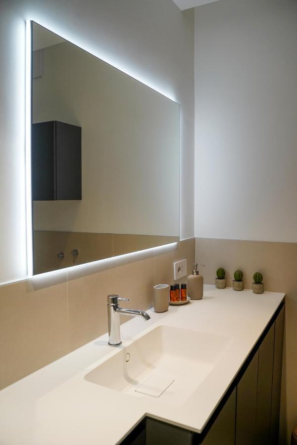 Apartamento La Perla Di Bari - Private Parking Exterior foto