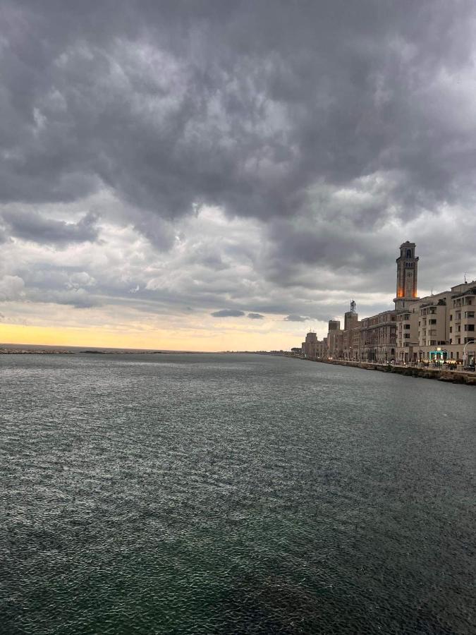 Apartamento La Perla Di Bari - Private Parking Exterior foto